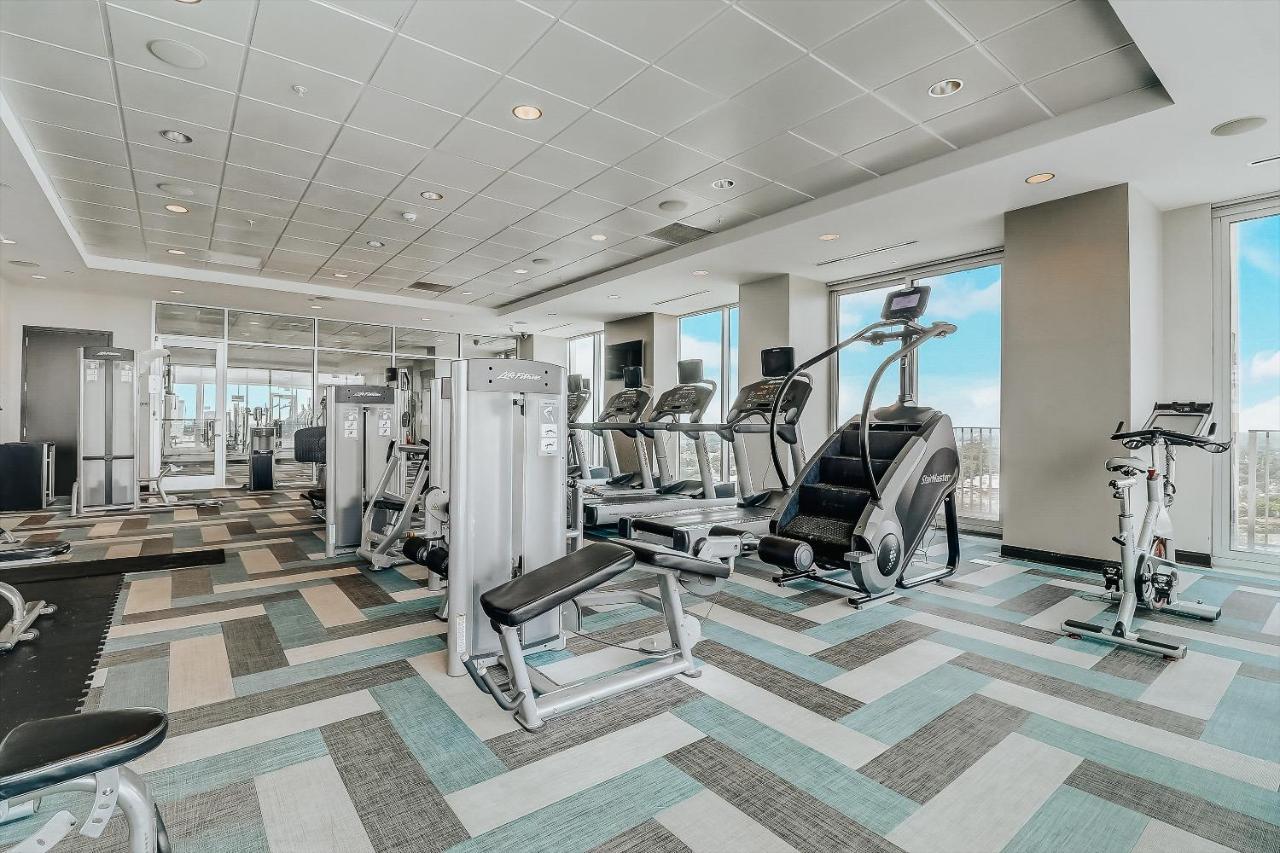 Apartamento Frontdesk Skyhouse Apts Uptown *